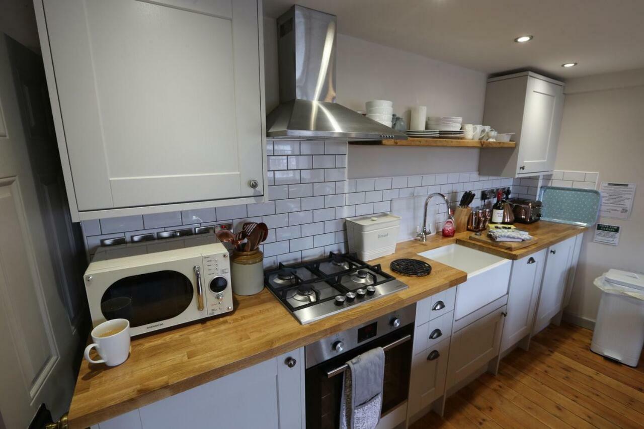 Monmouth House Apartments, Lyme Regis Old Town, Dog Friendly, Parking Kültér fotó